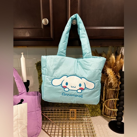 🌟New🌟 Sanrio Puff Quilted Tote Bags (1 Item) - Picture 5 of 10